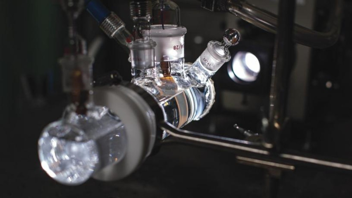 An experiment in Professor Daniel Esposito's lab, where he focuses on two solar-to-hydrogen processes: photovoltaic electrolysis and photoelectrochemical (PEC) cell technology.